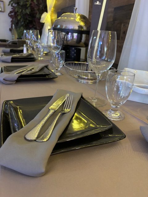 Table setting, linen, cloth,